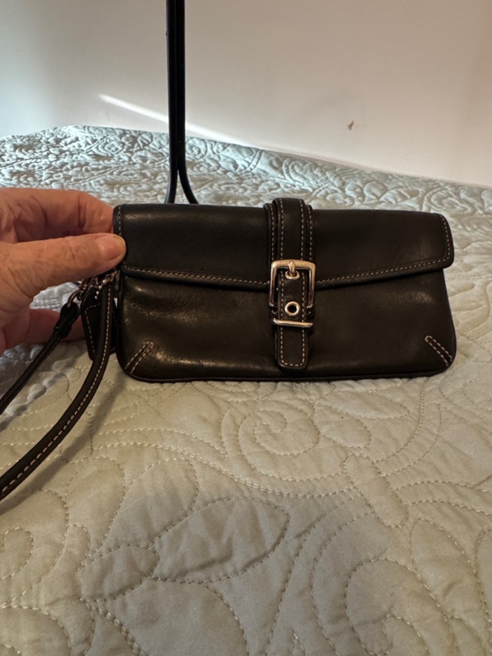 Coach Vintage SoHo Black Leather Buckle Wristlet Clutch Silver Buckle W Tag